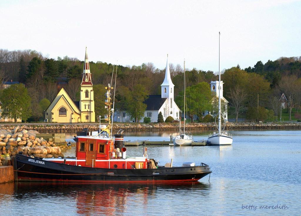 Fisherman'S Daughter B&B Mahone Bay Exterior foto